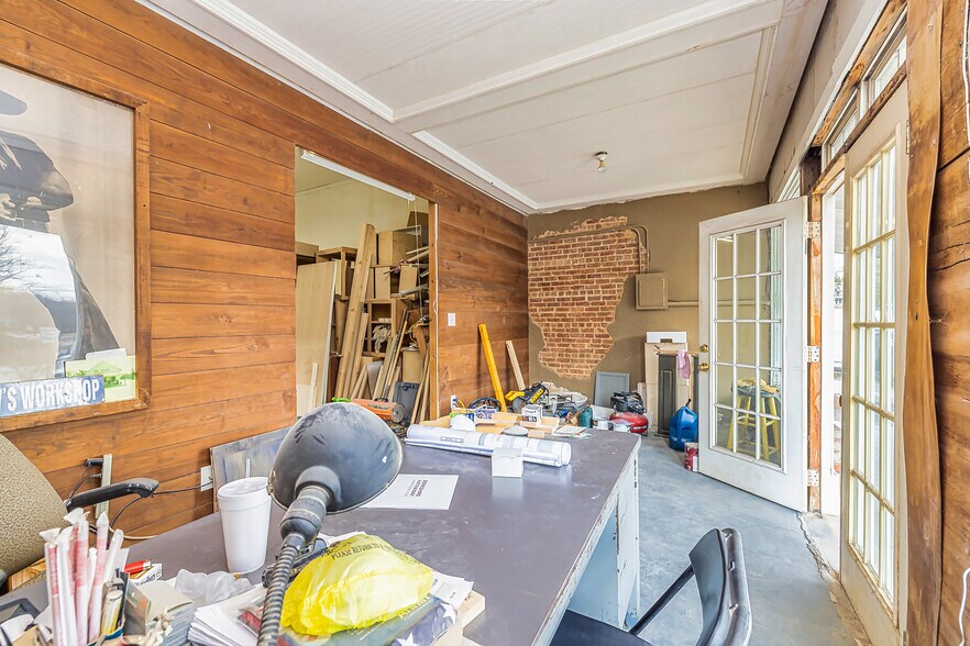 More Photos Of 11 Hunter st, Senoia Storefront For Sale