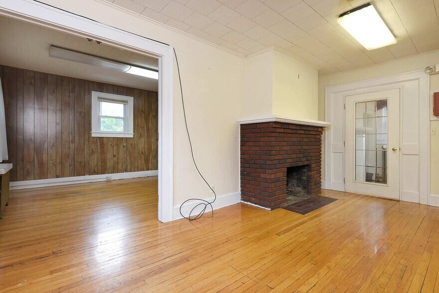 More Photos Of 47 Spring St, Ramsey Medical For Sale