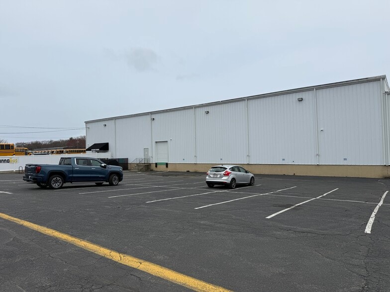 More Photos Of 1437 Bedford St, Abington Industrial For Sale