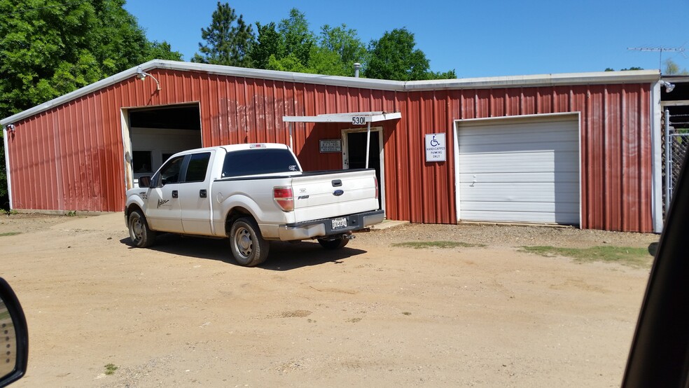 Primary Photo Of , Hooks Warehouse For Sale