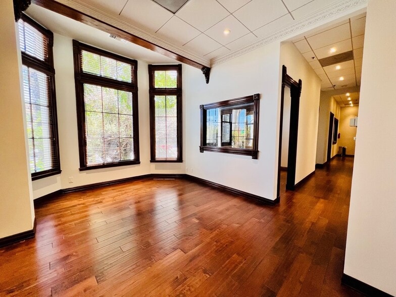 More Photos Of 13323 W Washington Blvd, Culver City Medical For Lease