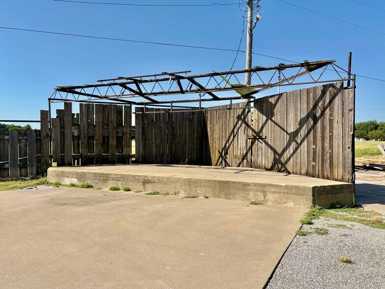More Photos Of 117 Oxford ave, Enid Restaurant For Sale