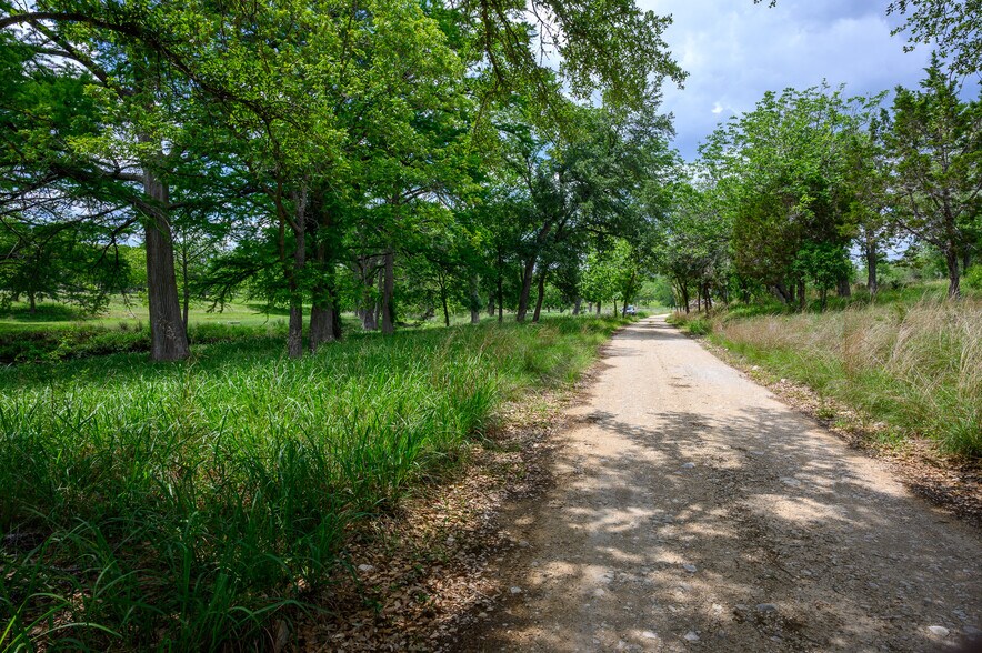 More Photos Of 114 Bledsoe Ranch Road, Center Point Land For Sale