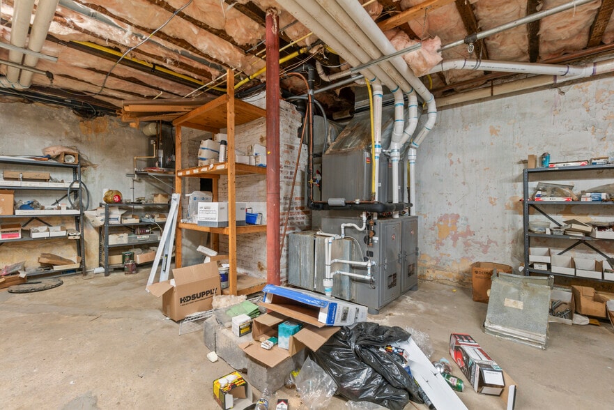 More Photos Of 429 N Eutaw St, Baltimore Office For Sale