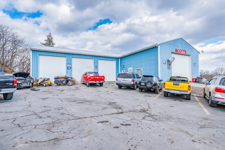 More Photos Of 865 Lincoln Way W, Chambersburg Auto Repair For Sale