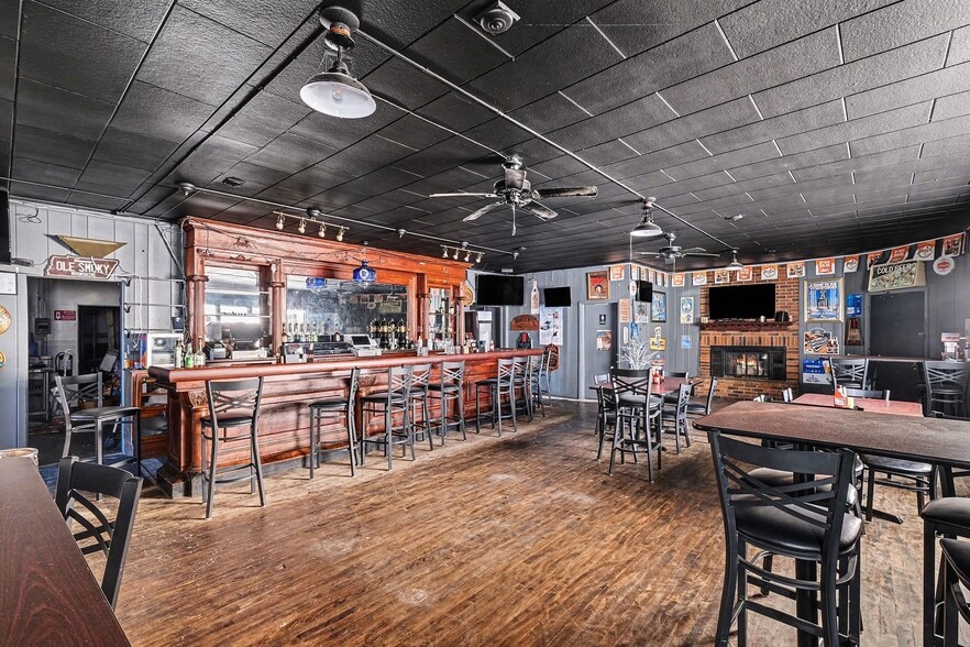 More Photos Of 9500 Saginaw st, Reese Flex For Sale