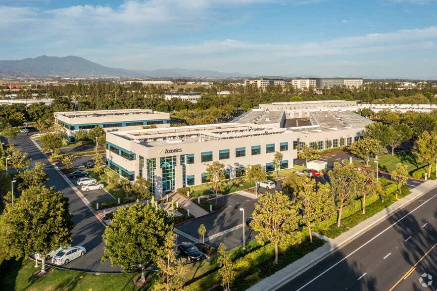 Primary Photo Of 26 Technology Dr, Irvine Research And Development For Lease