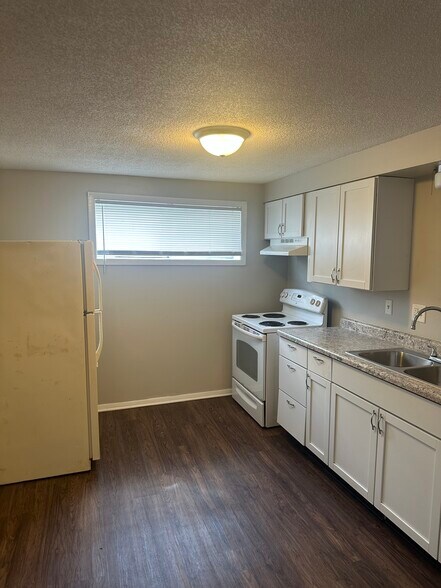 More Photos Of 7046 E State Road 36, Avon Apartments For Sale