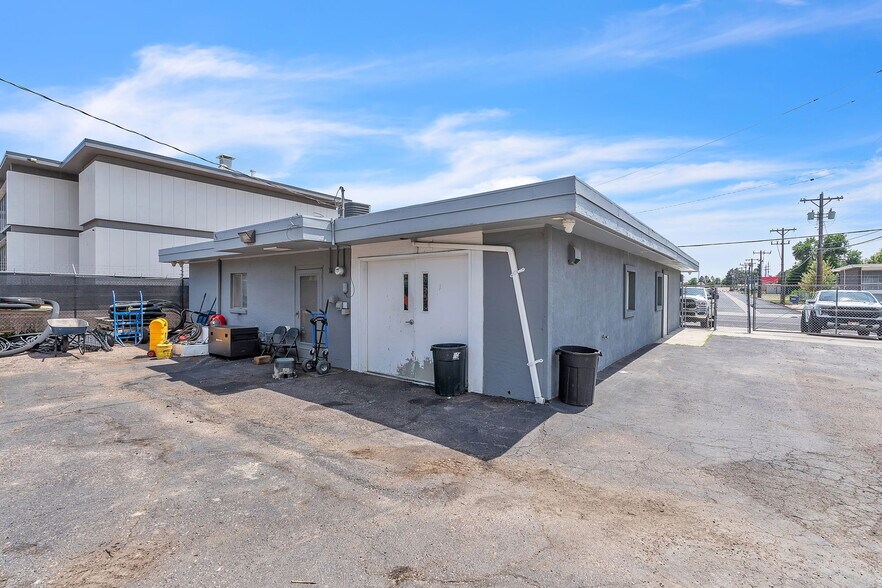 More Photos Of 2128 E Bijou St, Colorado Springs Freestanding For Lease
