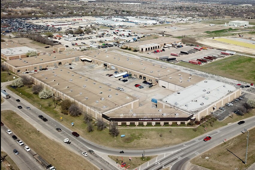 More Photos Of 1001 NE Loop 820, Fort Worth Distribution For Lease