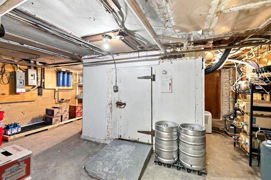 More Photos Of 491 Brayton Ave, Fall River Apartments For Sale