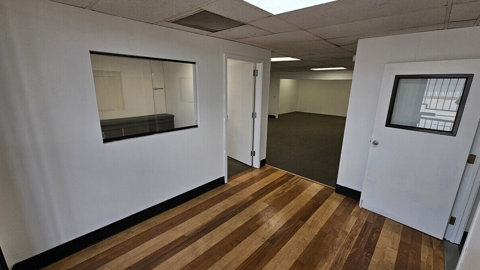 More Photos Of 6521 Washington St, Denver Warehouse For Lease