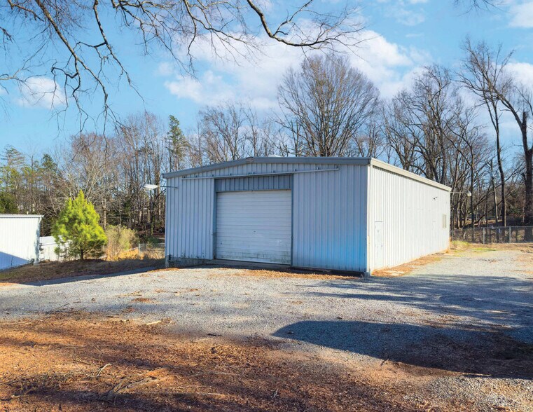 Primary Photo Of 548 W Charles St, Matthews Warehouse For Sale
