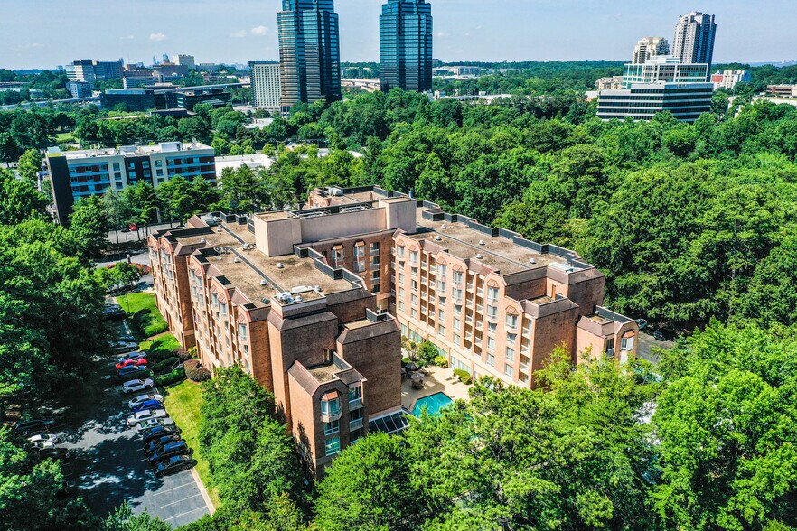 More Photos Of 6120 Peachtree Dunwoody Rd, Atlanta Hotel For Sale
