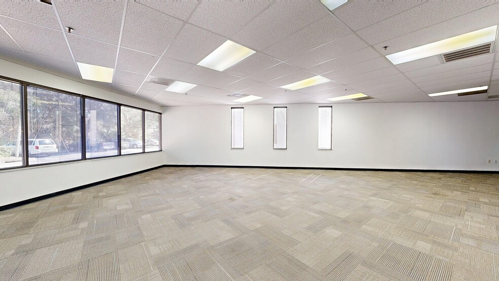 More Photos Of 4801 George Rd, Tampa Unknown For Lease