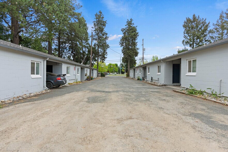 More Photos Of 530 - 570 Talmage Rd, Ukiah Apartments For Sale