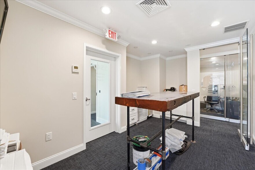 More Photos Of 96 Freneau Ave, Matawan Office For Sale