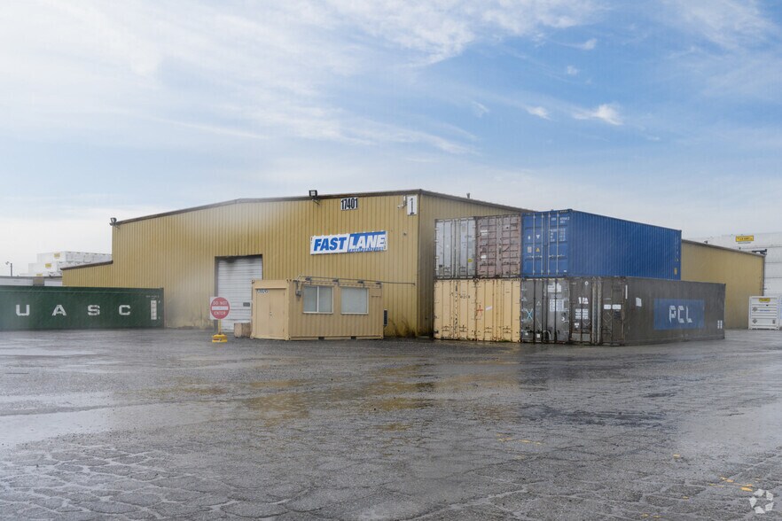 Primary Photo Of 17401 Adelanto Rd, Adelanto Truck Terminal For Lease
