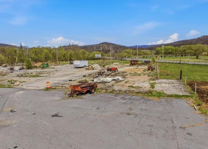More Photos Of 86 Henry W Miller Blvd, Paw Paw Land For Sale