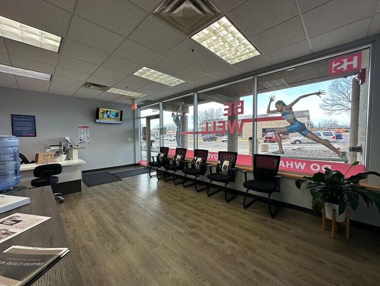 More Photos Of 2200-2238 Commerce Blvd, Mound Storefront For Lease