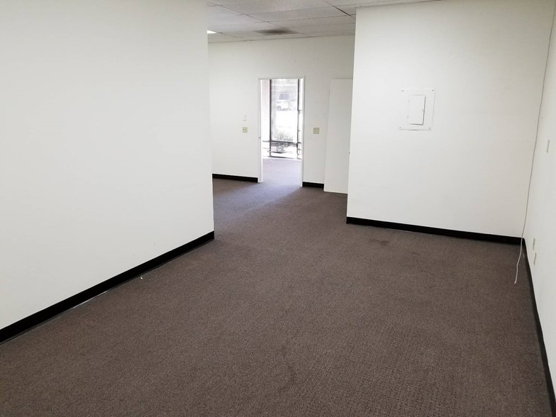 More Photos Of 657-727 Brea Canyon Rd, Walnut Unknown For Lease