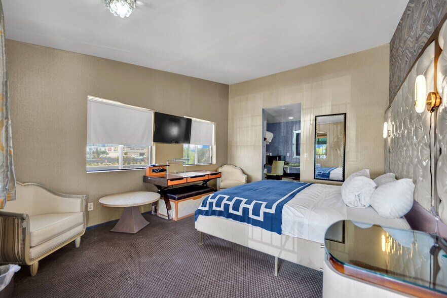 More Photos Of 2855 Fremont St, Las Vegas Hotel For Sale