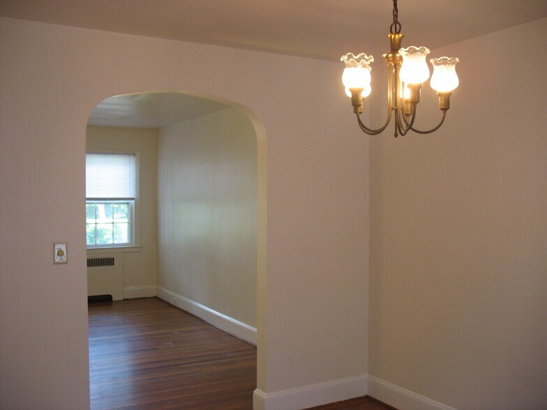 More Photos Of 500 Park Ave, Towson Apartments For Sale