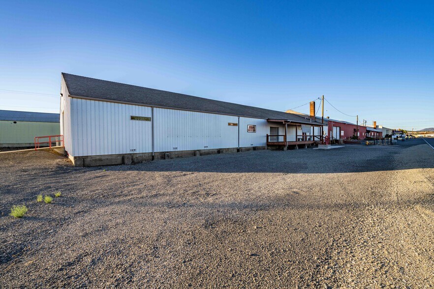 More Photos Of 8211 15th St, Medford Warehouse For Sale
