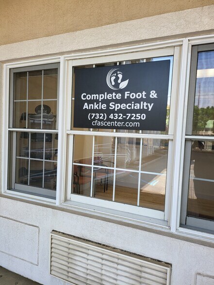 More Photos Of 41 Bridge St, Metuchen Office For Lease