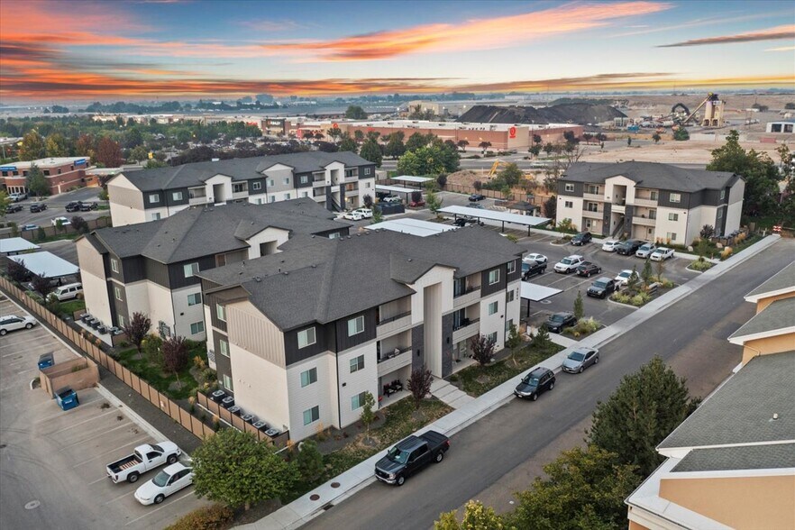 More Photos Of 9926 W Sand Hill Dr, Nampa Apartments For Sale