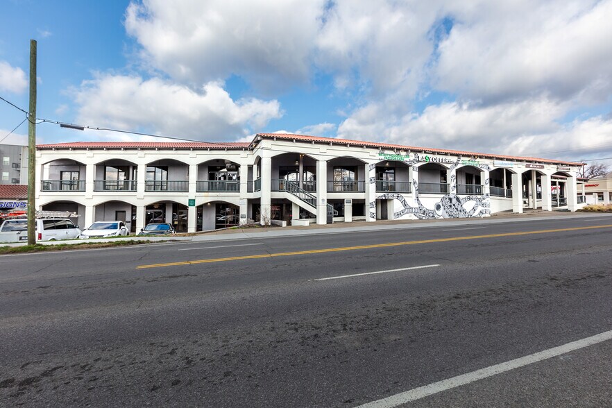 More Photos Of 604 Gallatin Ave, Nashville Office For Lease