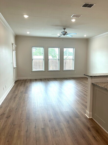 More Photos Of 8406 Cambridge Rd, Tyler Apartments For Sale