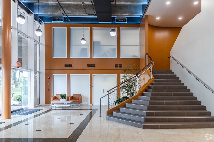 More Photos Of 1901 W Cypress Creek Rd, Fort Lauderdale Office For Lease