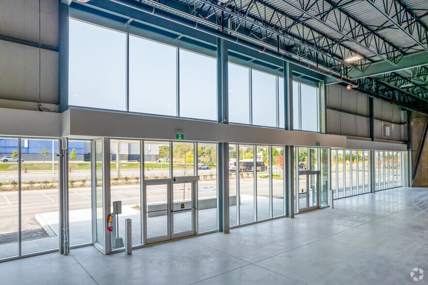 More Photos Of 3540 Wyecroft Rd, Oakville Unknown For Sale