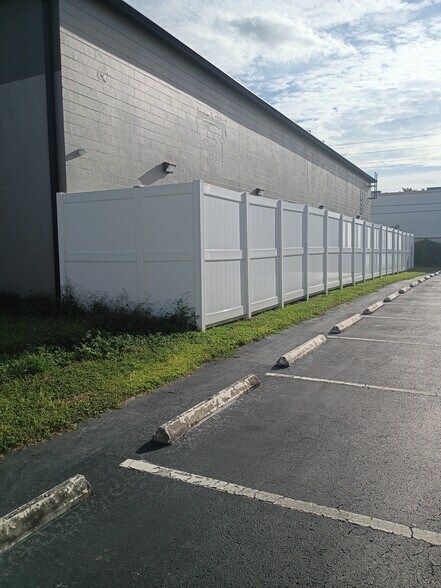 More Photos Of 13214 38th St N, Clearwater Warehouse For Sale