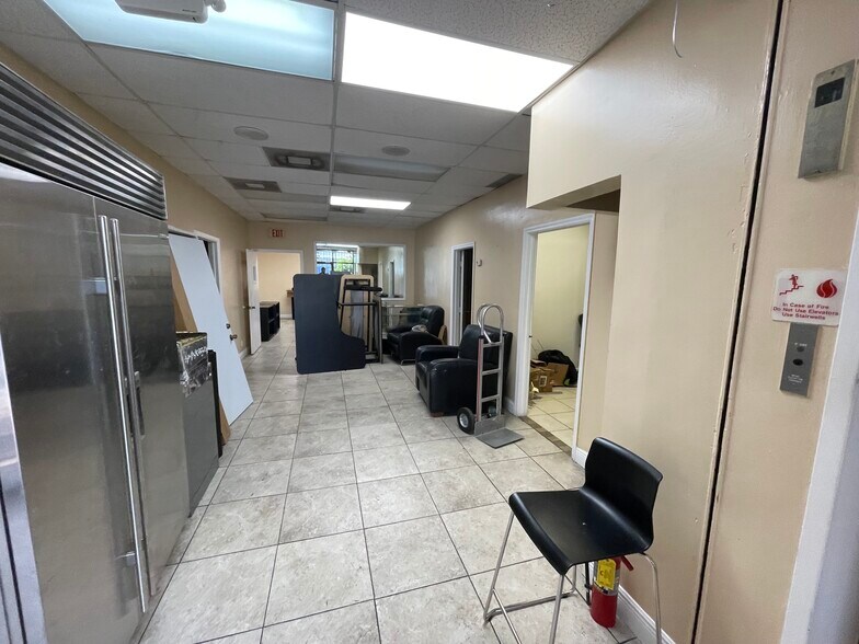More Photos Of 2150 NW 21st St, Miami Office For Lease