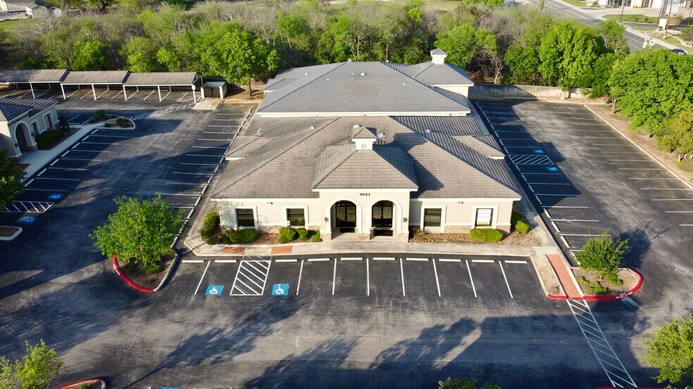 More Photos Of 9643 Huebner Rd, San Antonio Medical For Lease