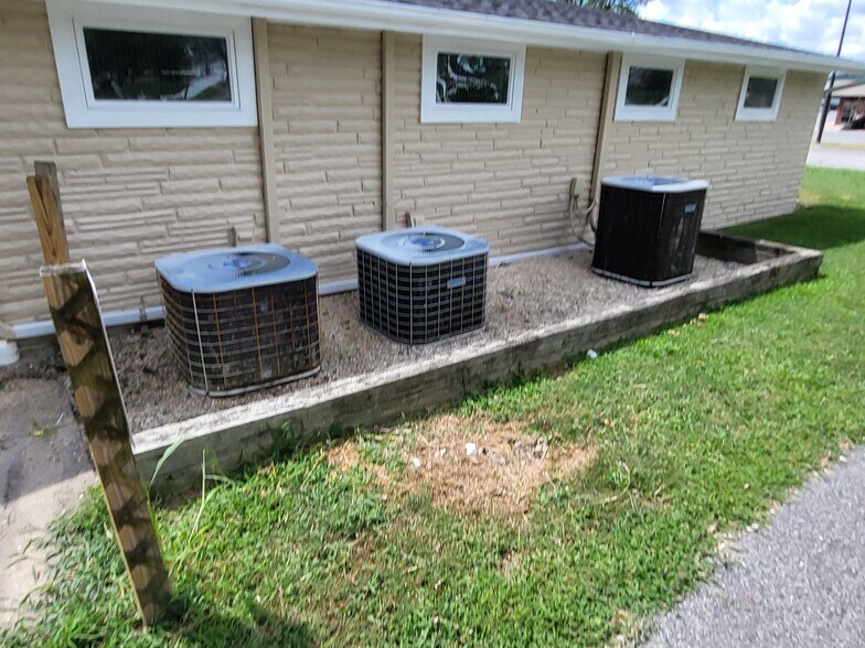 More Photos Of 320 Glebe Rd, Easton Office For Sale