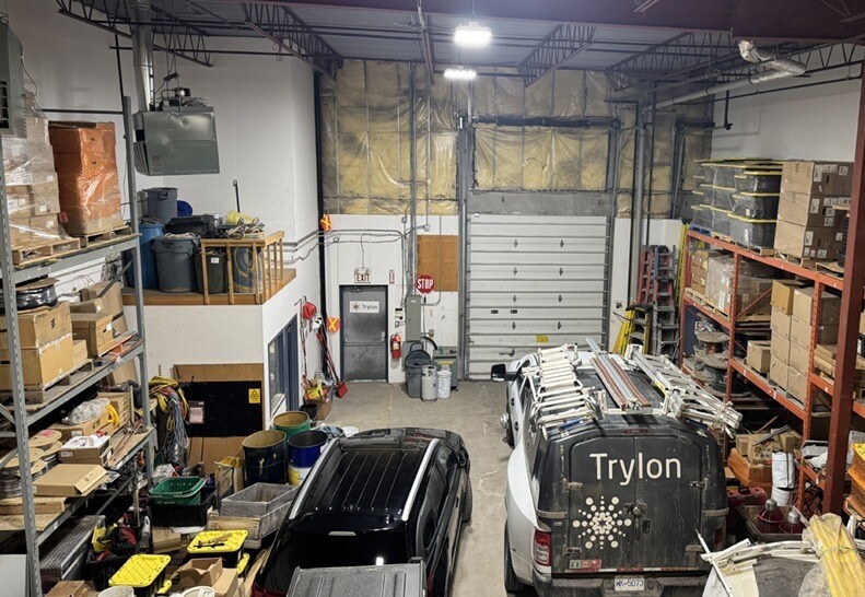 More Photos Of 1480 28th St NE, Calgary Warehouse For Lease