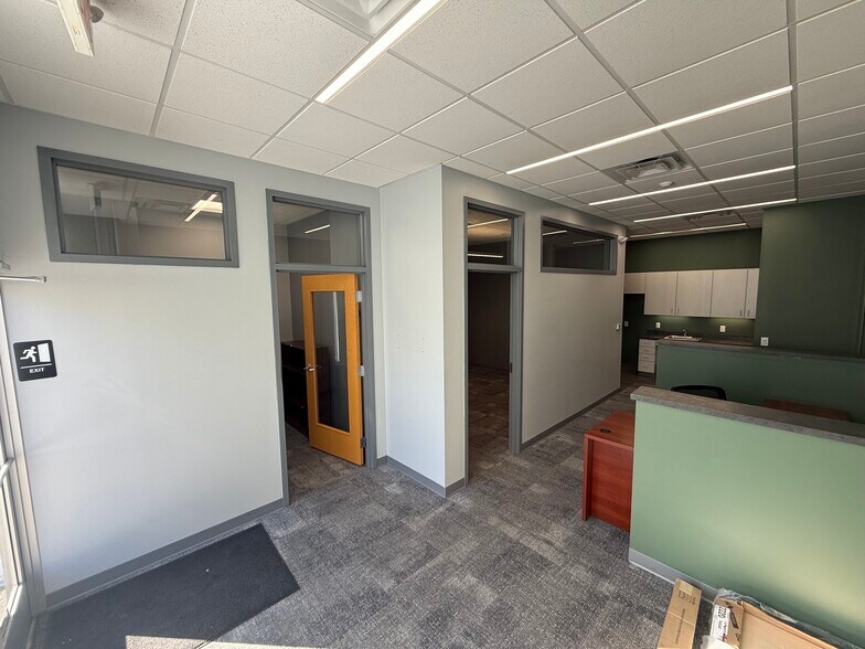 More Photos Of 2212 Murray Ave, Pittsburgh Apartments For Lease