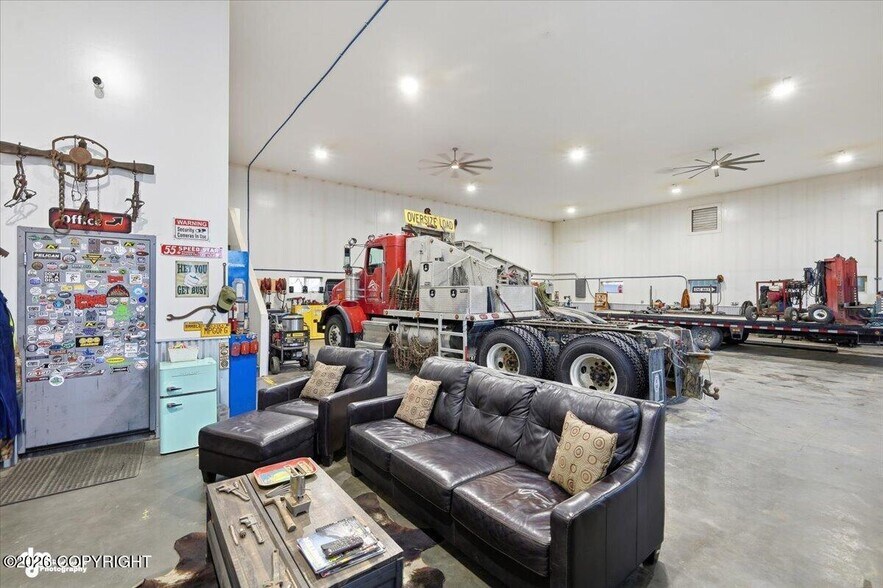 More Photos Of 1000 S Ridgecrest Rd, Wasilla Industrial For Sale