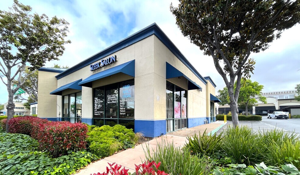 More Photos Of 38980 Paseo Padre Pky, Fremont Bank For Lease