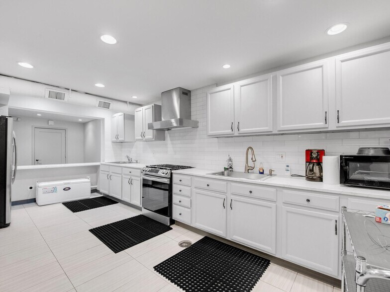 More Photos Of 2260 E 88th Ave, Denver Office Residential For Sale