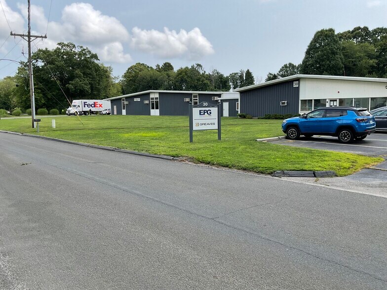 More Photos Of 30 Industrial Park Rd, Centerbrook Warehouse For Sale