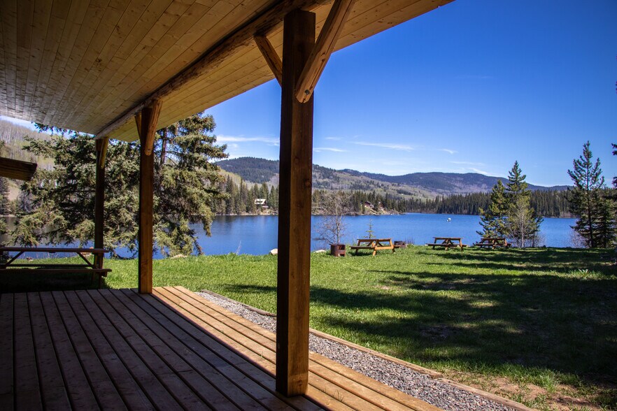 More Photos Of 8428 British Columbia 24, Lone Butte Hotel For Sale