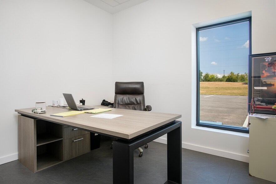 More Photos Of 2302 Neiman Marcus Pky, Longview Industrial For Sale