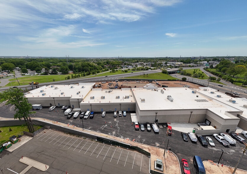 More Photos Of 1000 Saint Georges Ave, Avenel Bank For Lease