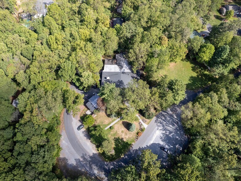More Photos Of 350 Timber Rd, Mount Gretna Restaurant For Sale