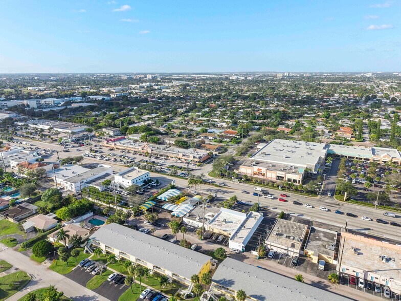 More Photos Of 1730 E Commercial Blvd, Fort Lauderdale Medical For Lease