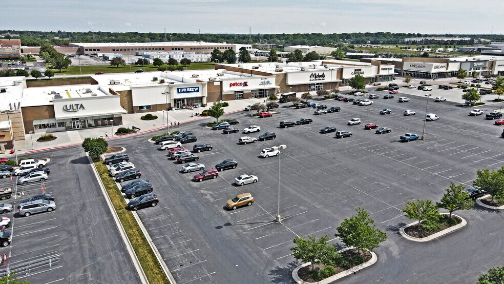 More Photos Of L St @ 120th st, Omaha Unknown For Lease
